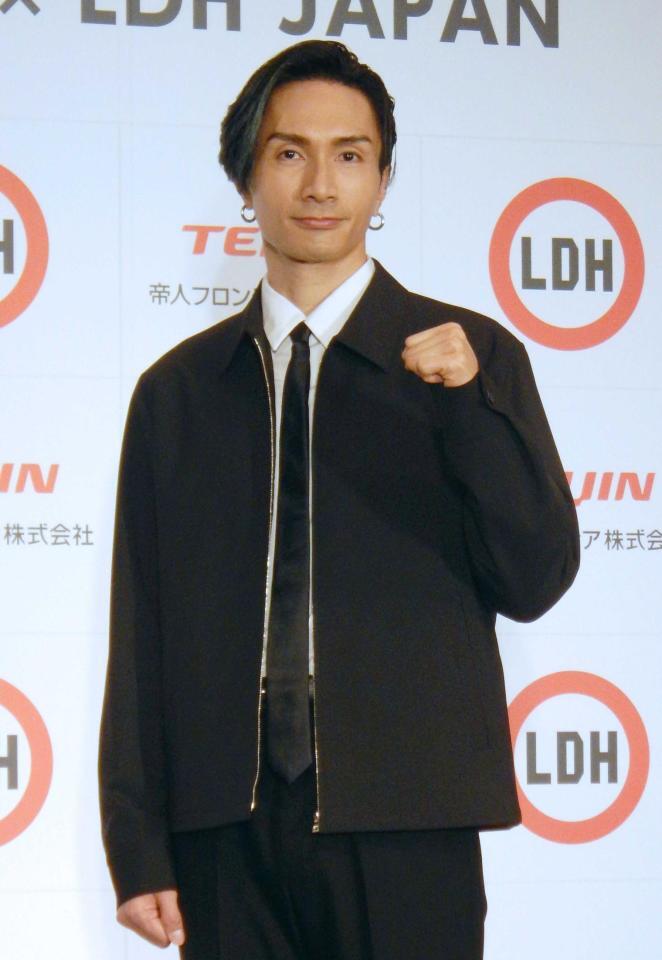 　記者発表会に出席した橘ケンチ