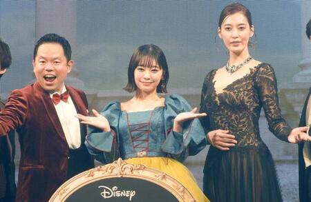 　（左から）ダイアン・津田篤宏、吉柳咲良、月城かなと