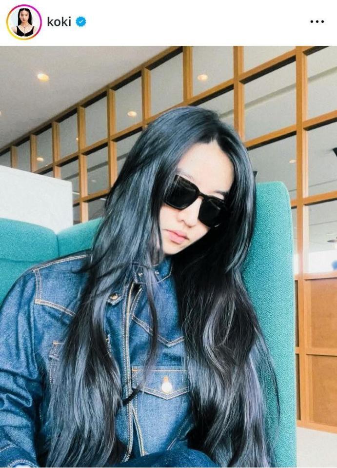 　ヴィトンコーデで機上の人へ。Ｋｏｋｉ，のインスタグラム＠ｋｏｋｉより