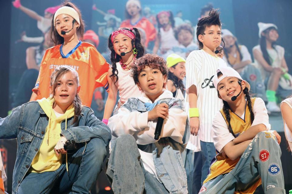 　Ｂ．Ｂ．ＷＡＶＥＳ