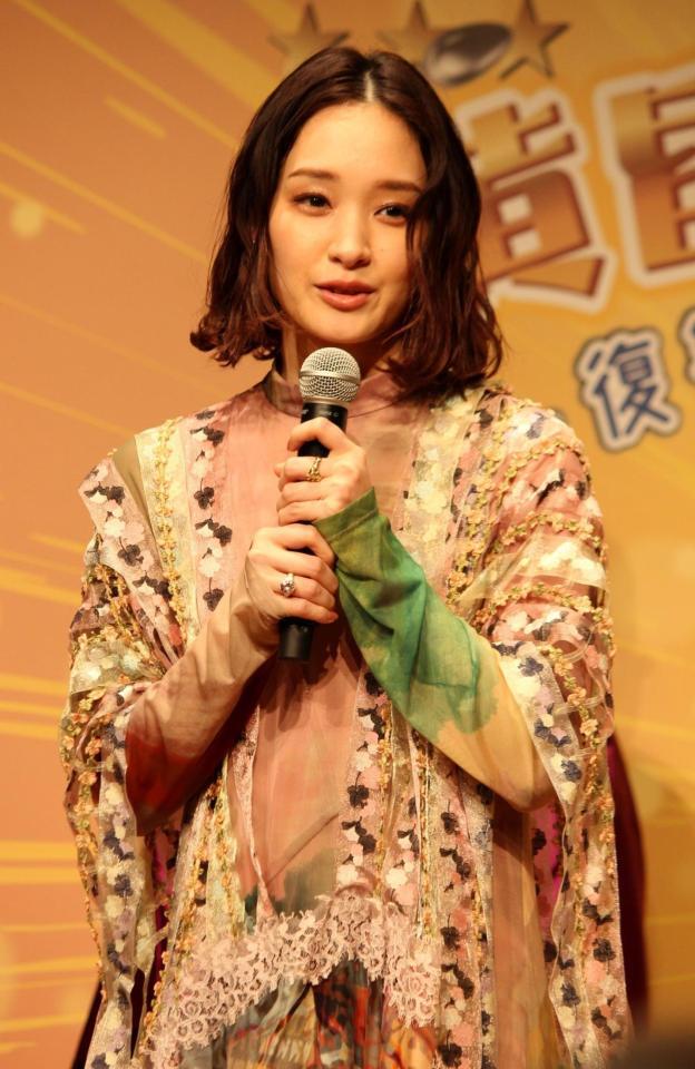 　製作発表に出席した剛力彩芽