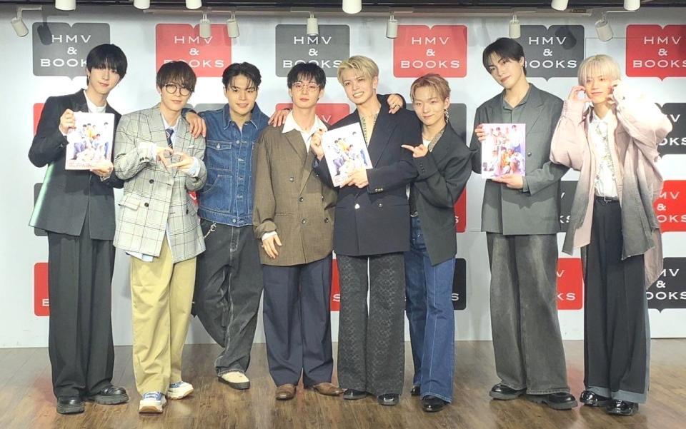 　イベントに出席したＯＣＴＰＡＴＨの（左から）四谷真佑、高橋わたる、海帆、太田駿静、栗田航兵、古瀬直輝、西島蓮汰、小堀柊