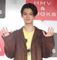 　カレンダー発売イベントに登場した藤原大祐