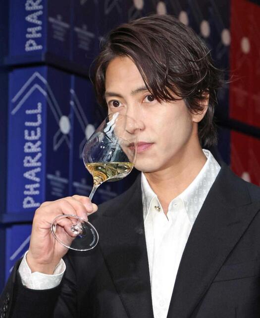 山下智久 山下智久 40歳誕生日はシャンパンで乾杯！「応援してくれている