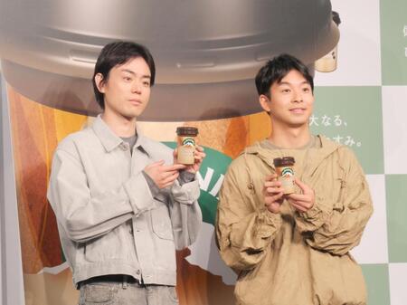 　イベントに出席した菅田将暉（左）と仲野太賀