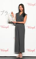 　トリンプ「ハイブリット・ブラ」記者発表会に登場した菜々緒（撮影・伊藤笙子）