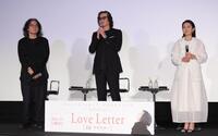 　登壇した（左から）岩井俊二監督、豊川悦司、酒井美紀（撮影・吉澤敬太）