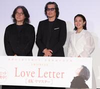 登壇した（左から）岩井俊二監督、豊川悦司、酒井美紀＝ＴＯＨＯシネマズ日比谷（撮影・吉澤敬太）