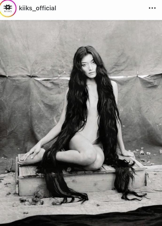 モデルを務めたローラ。水原希子が手がけるｋｉｉｋｓのインスタグラム＠ｋｉｉｋｓ＿ｏｆｆｉｃｉａｌより
