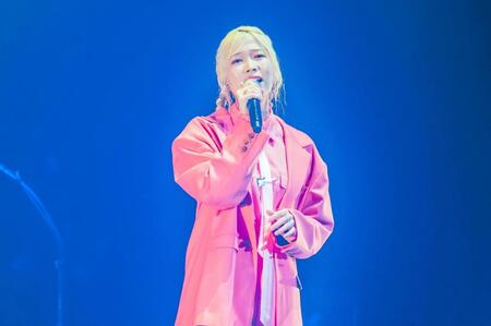 　結束バンドのステージ