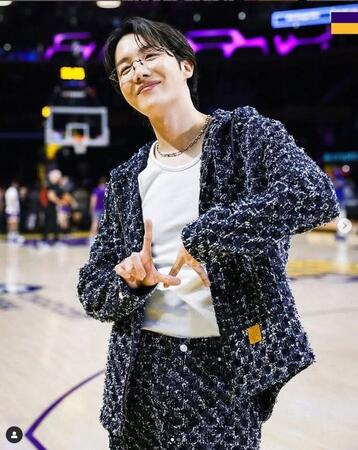 ＢＴＳ　Ｊ-ＨＯＰＥがＮＢＡ観戦をＳＮＳで報告　ドンチッチと笑顔で２ショット