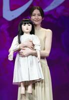 　映画「ドールハウス」のがい旋報告会に登場した長澤まさみ＝東京・東京ポートシティ竹芝（撮影・佐々木彰尚）