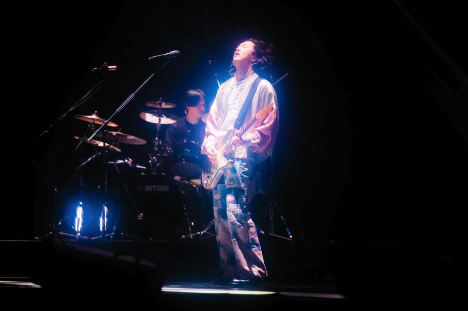 　キタニタツヤのステージ