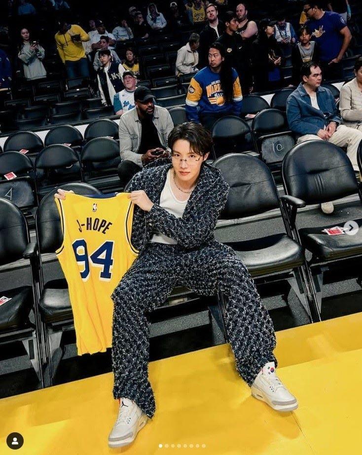 　ＢＴＳ　Ｊ－ＨＯＰＥの公式インスタグラム＠ｕａｒｍｙｈｏｐｅより