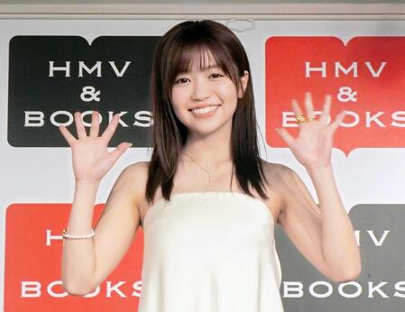 　カレンダー発売記念イベントを行った大原優乃