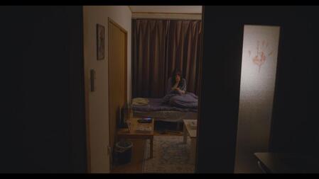 　ＡＫＢ４８・小栗有以が主演する映画「２０２５年７月５日午前４時１８分」©ＳＴＵＤＩＯ　ＳＴＲＯＬＥ