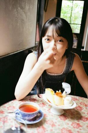 　写真集「ｋａｍｉｋｏ」を発売するアンジュルム・上國料萌衣