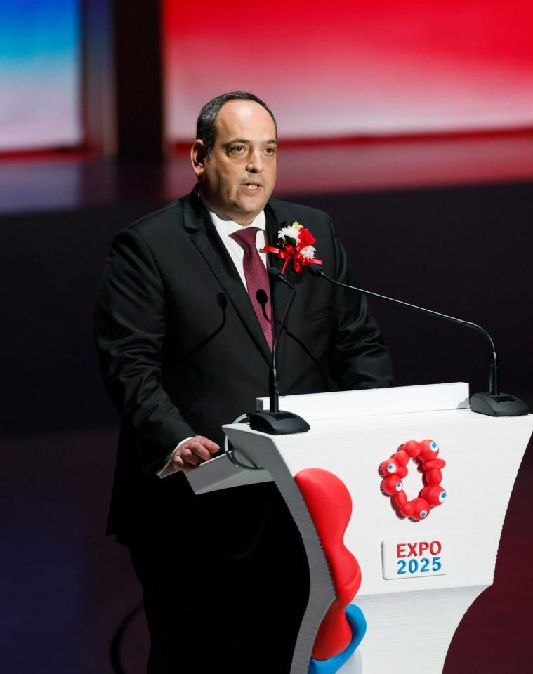 　大阪・関西万博の開会式であいさつする博覧会国際事務局のケルケンツェス事務局長