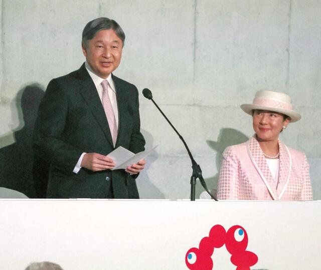 大阪・関西万博開会式で絢香が天皇皇后両陛下の前で国歌独唱 尾上
