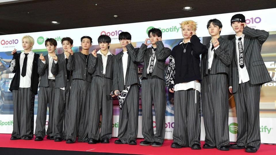 　ポーズを決めるｘｉｋｅｒｓ（撮影・開出牧）