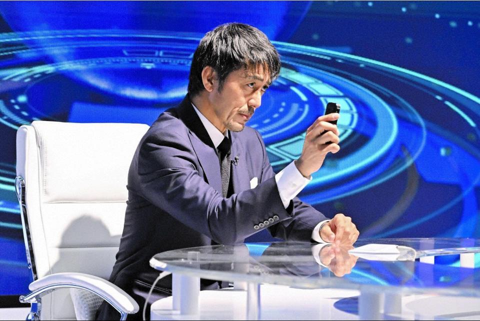 山口とそっくり？！主演の阿部寛。ＴＢＳ「キャスター」より