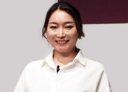　加藤綾菜