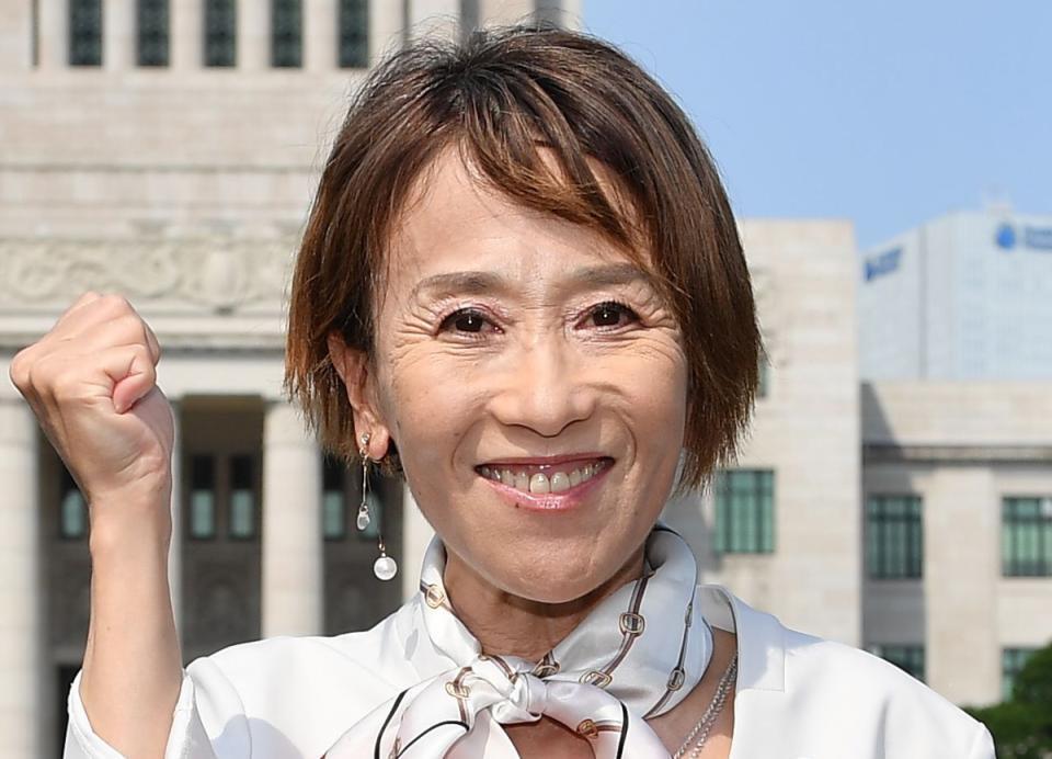 　松野明美氏