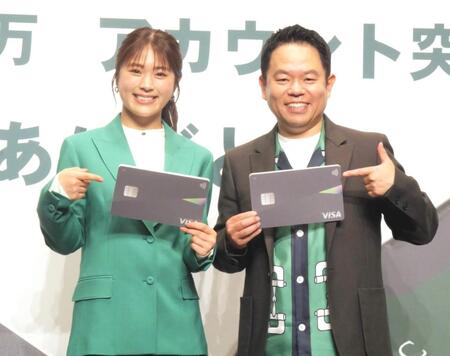 　イベントに出席した渋谷凪咲（左）と津田篤宏