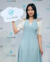 　ポーズをとる広瀬すず