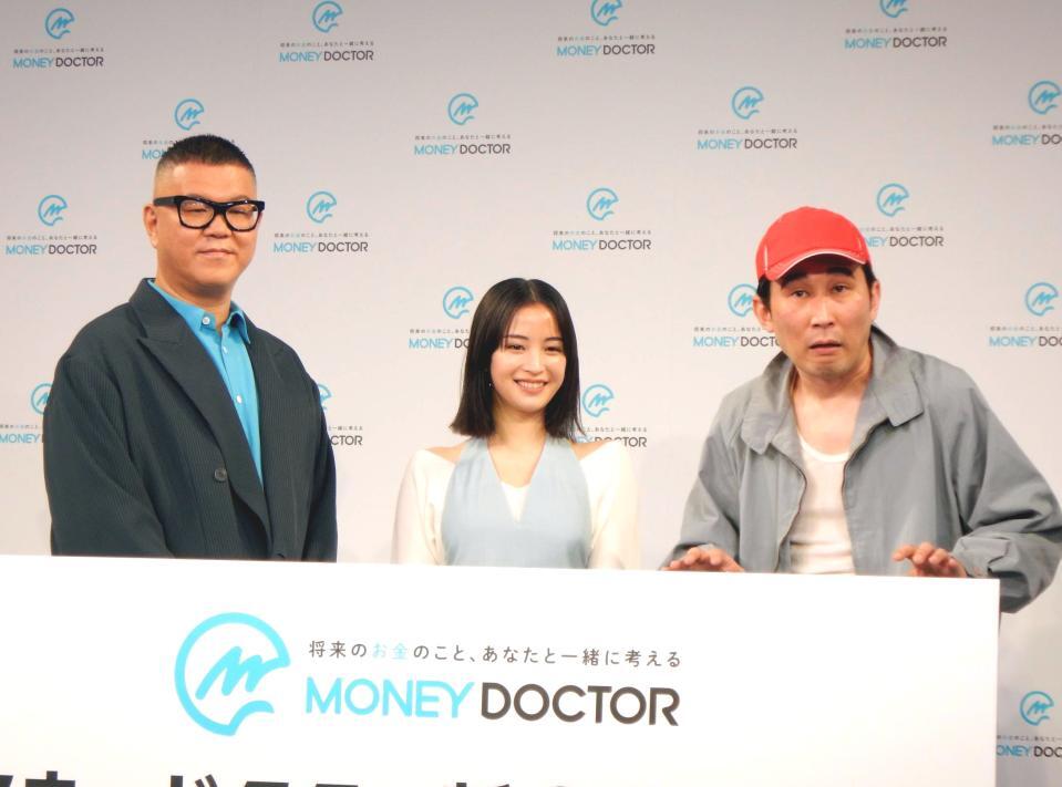 　（左から）長谷川忍、広瀬すず、じろう