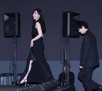 黒のドレスで登壇する麻生久美子（左）と塩野瑛久＝ユナイテッドシネマ豊洲（撮影・金田祐二）