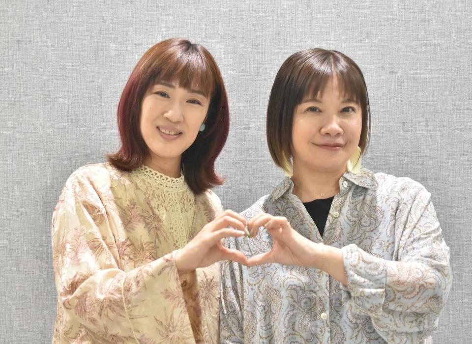 　２５周年を迎えた花＊花のおのまきこ（左）とこじまいづみ