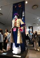 　特別企画展「Ｍｅｍｏｒｉｅｓ　ｏｆ　礼真琴」（撮影・高部洋祐）