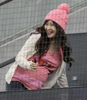 　０８年３月、長男出産直前に日本ハムのオープン戦を応援に訪れた紗栄子＝札幌ドーム