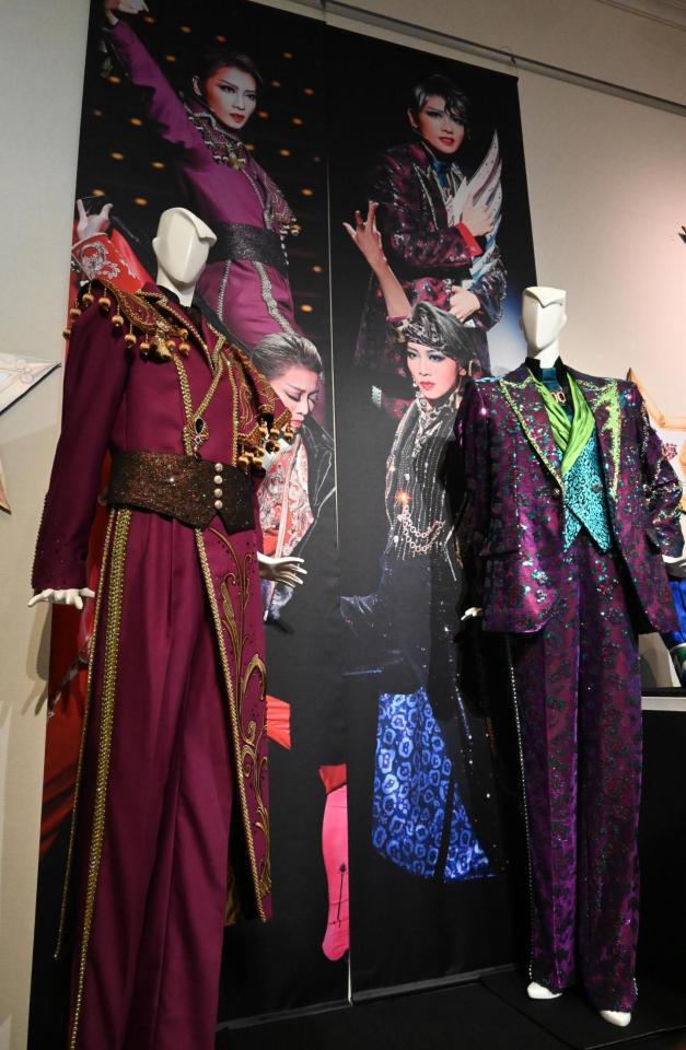 　特別企画展「Ｍｅｍｏｒｉｅｓ　ｏｆ　礼真琴」（撮影・高部洋祐）