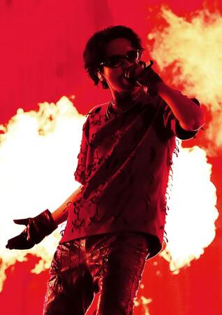 　熱唱するＪ－ＨＯＰＥ　ⓟ＆ⓒＢＩＧＨＩＴ　ＭＵＳＩＣ