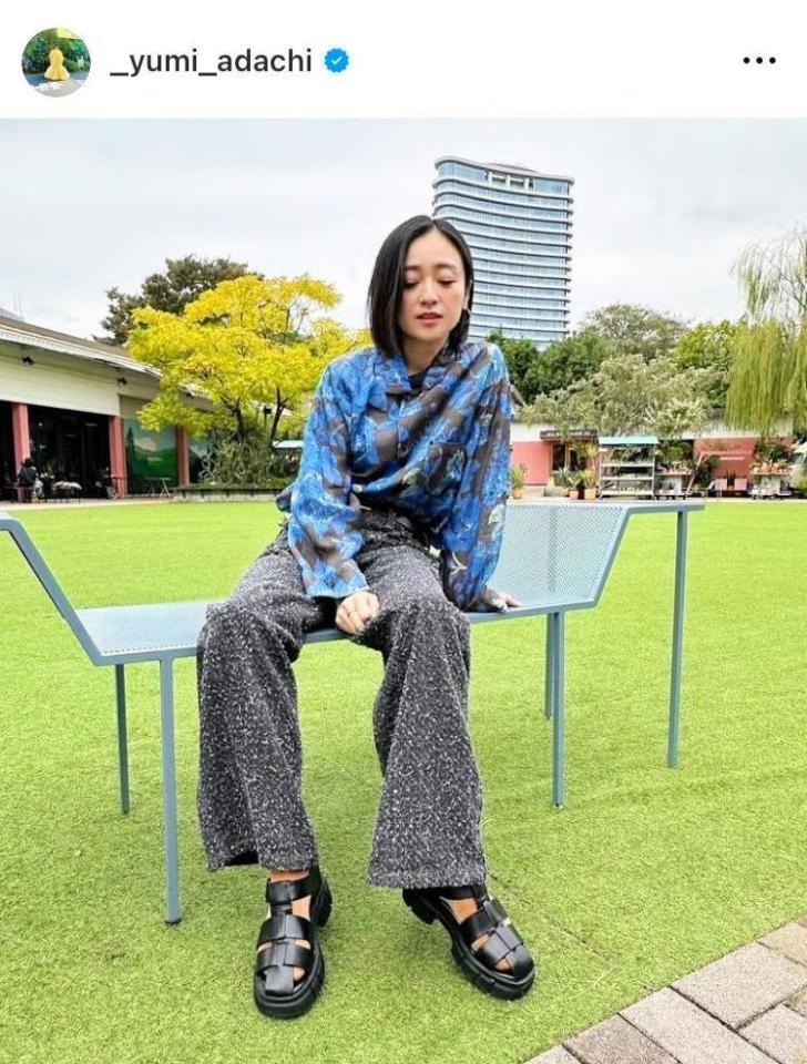 　右ひざが気になってしまう…。安達祐実のインスタグラム＠＿ｙｕｍｉ＿ａｄａｃｈｉより