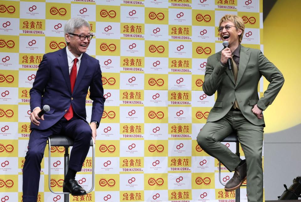 　父・大倉忠司社長と初共演の大倉忠義（撮影・金田祐二）