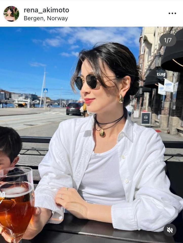 秋元玲奈のインスタグラム＠ｒｅｎａ＿ａｋｉｍｏｔｏより