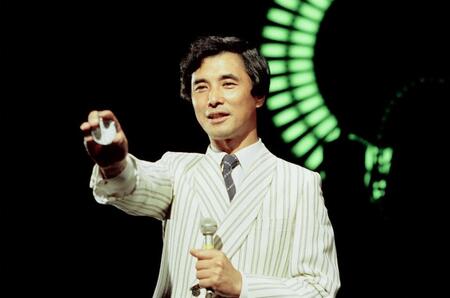 　「クイズタイムショック」で司会者を務めた山口崇さん（写真提供　テレビ朝日）