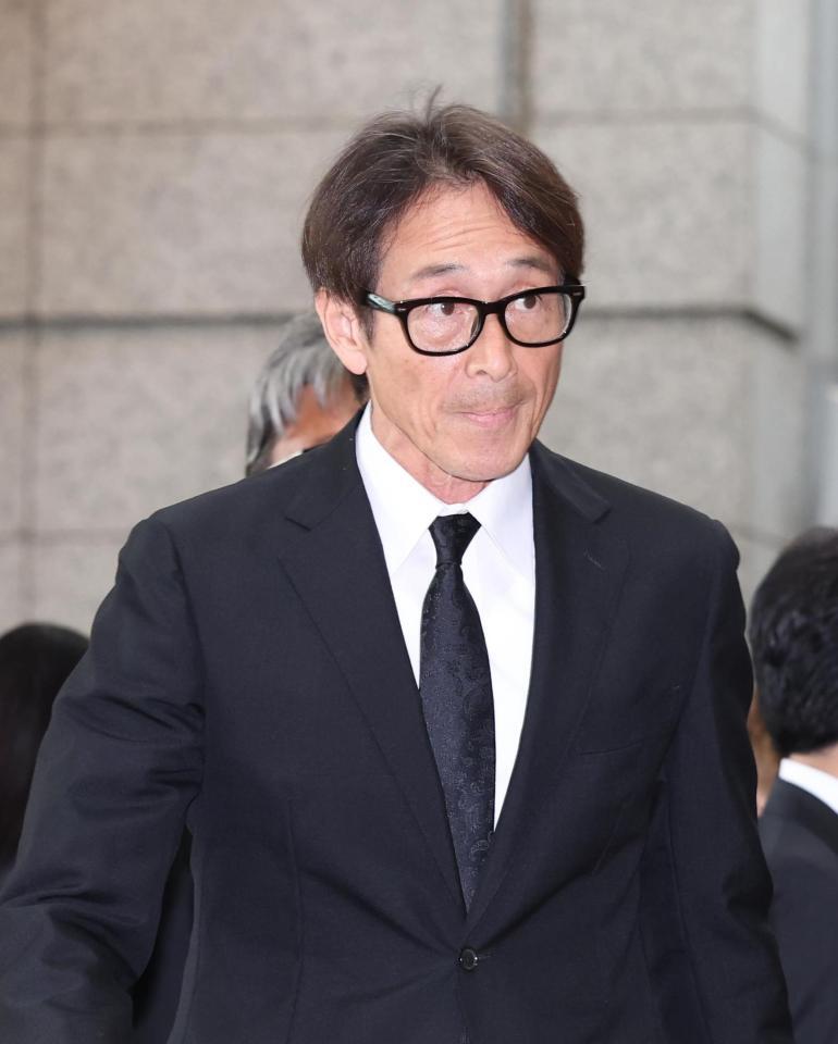 　中山美穂さんのお別れ会に参列した吉田栄作（撮影・佐々木彰尚）