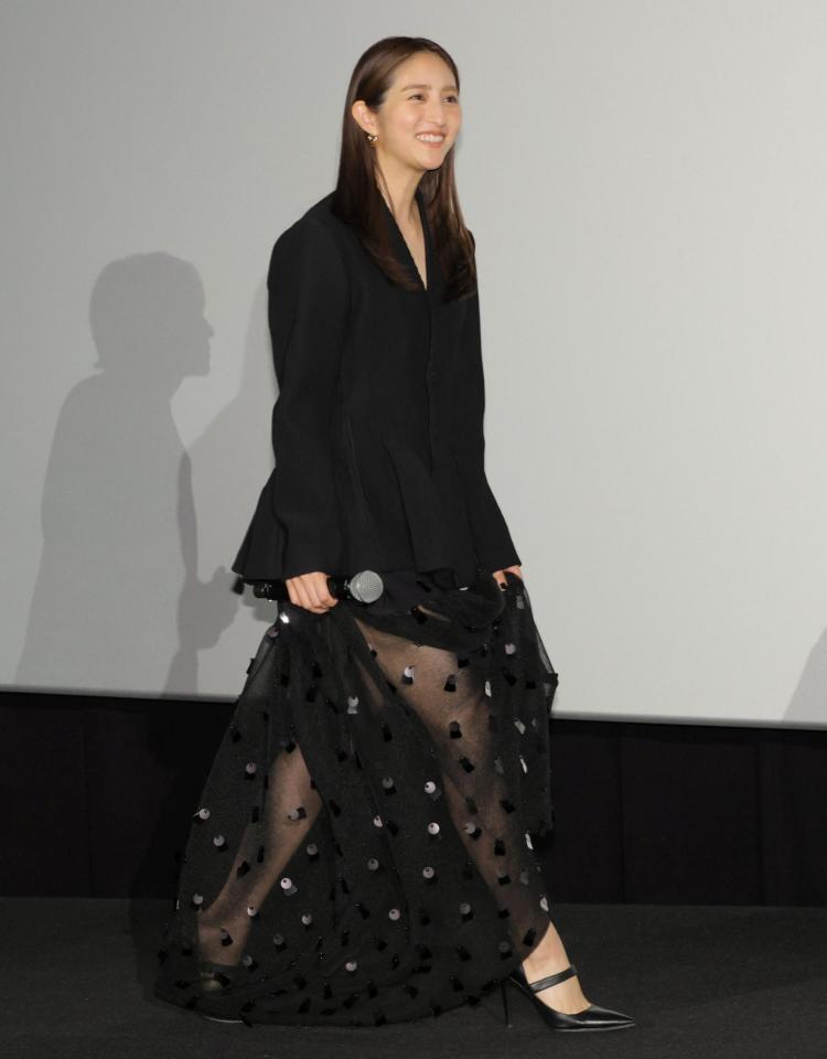 　登壇する堀田茜（撮影・棚橋慶太）