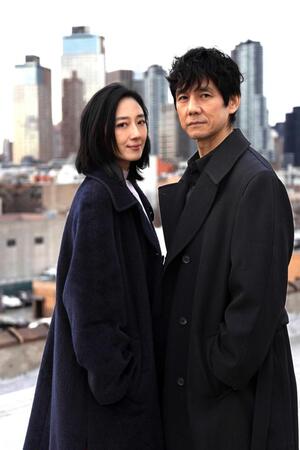 　映画「Ｄｅａｒ　Ｓｔｒａｎｇｅｒ／ディア・ストレンジャー」に出演する西島秀俊（右）とグイ・ルンメイ