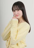 　ポーズをとる本田紗来（撮影・棚橋慶太）