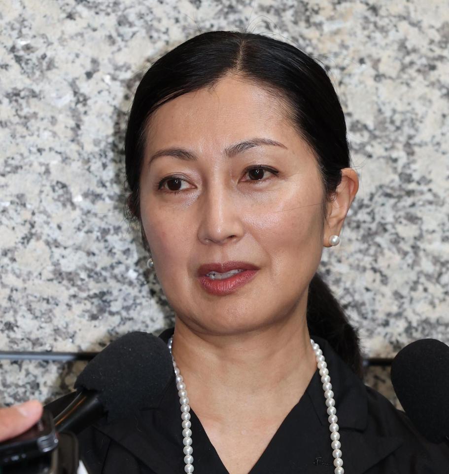 　思い出を語る鶴田真由（撮影・佐々木彰尚）