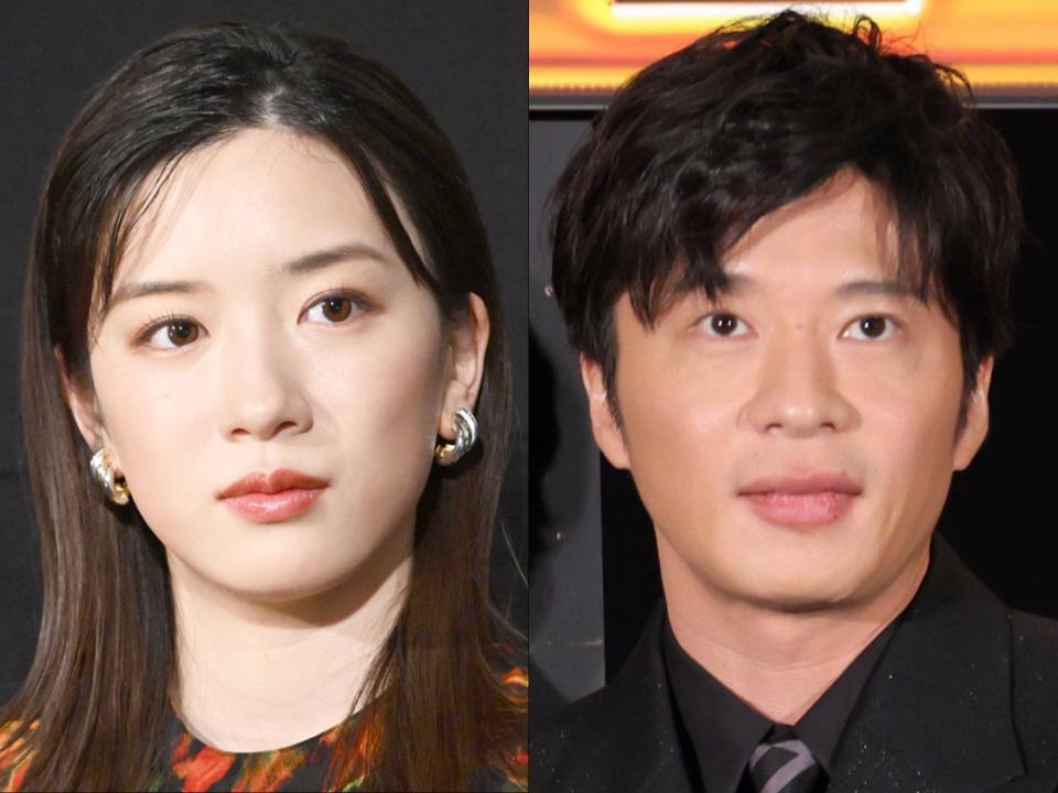 　永野芽郁（左）と田中圭