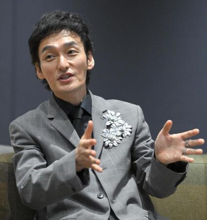 映画の題材になっている新幹線の思い出を語る草彅剛（撮影・伊藤笙子）