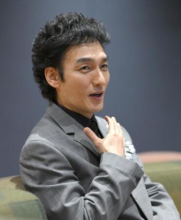 映画の題材になっている新幹線の思い出を語る草彅剛（撮影・伊藤笙子）