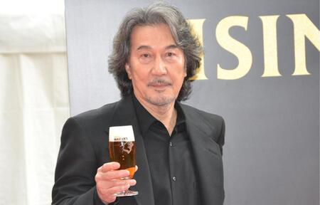 　サントリー「ザ・プレミアム・モルツ　マスターズドリーム」ＲＩＳＩＮＧ　ＢＡＬＬ　ＢＡＲオープニング記念ＰＲイベントに登場した役所広司