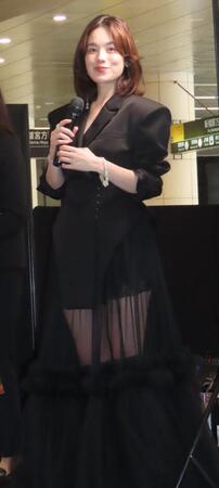 　出席した筧美和子